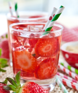 strawberry and mint iced tea