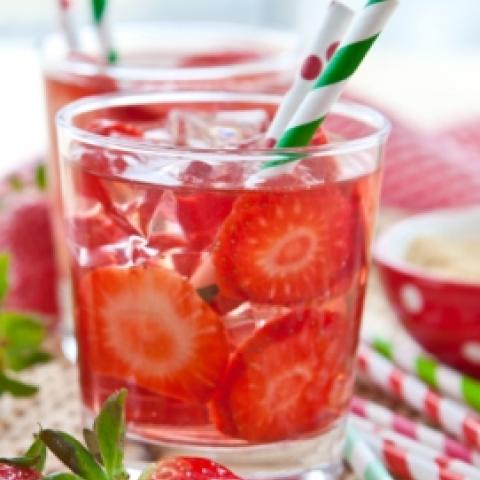 Strawberry and Mint Iced Tea