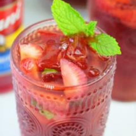 Batched Strawberry Iced Tea (5 servings)